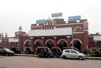 amritsarstation_in.jpg