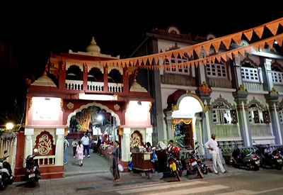 hindutemple01_in.jpg