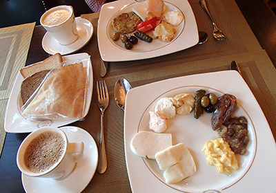 lb_breakfast.jpg